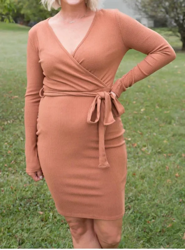 Fashion-forward Women's Clothing Perfect Long Sleeve Ribbed Knit Dress In Cognac