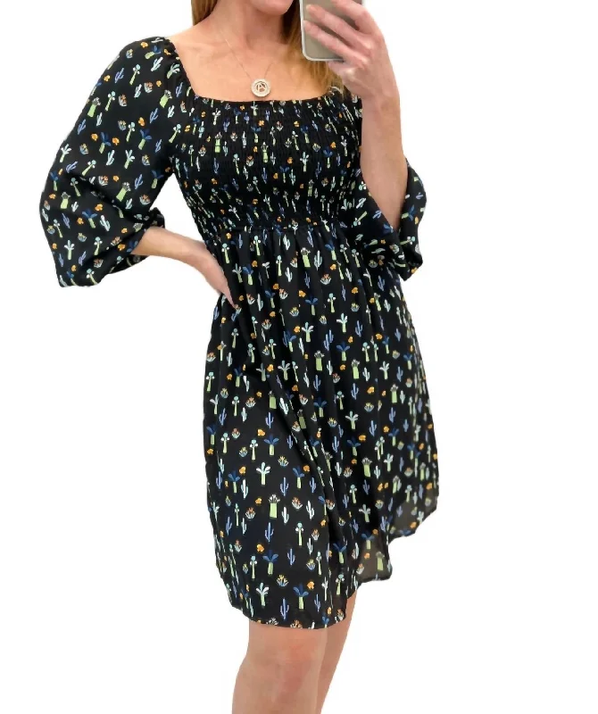 Minimalist Style Floral Square Neck Dress In Black