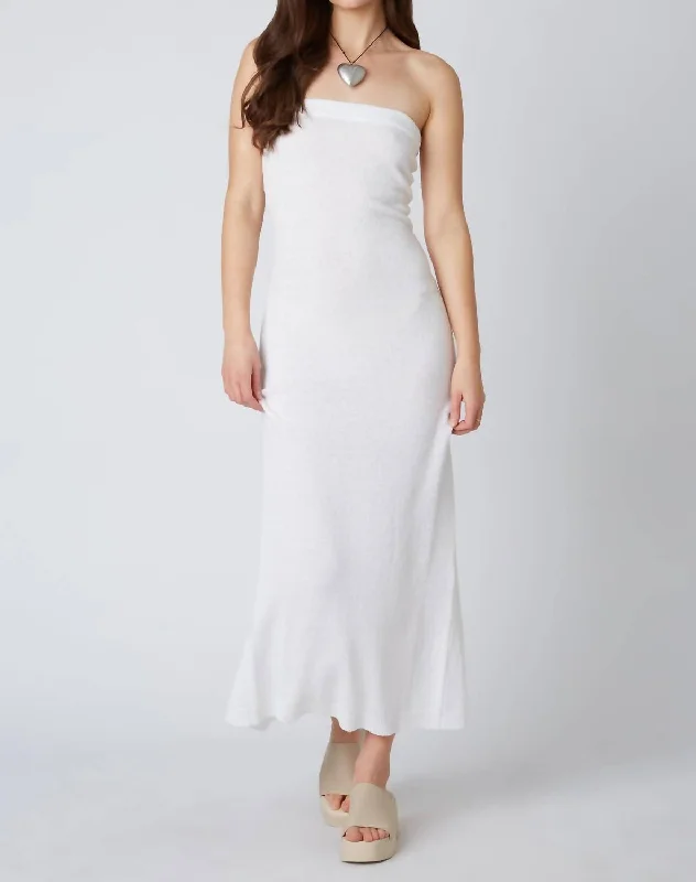 Women's Holiday Clothing Beach Bum Dress In White