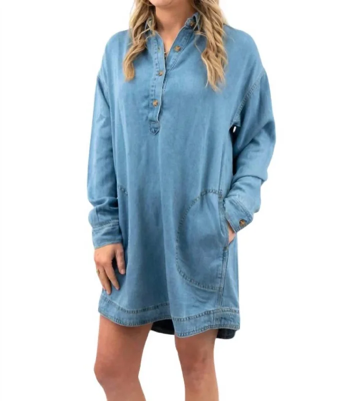 Women's Floral Print Outfit Denim Shirt Dress In Medium Wash