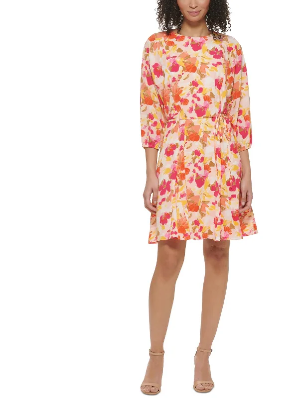Women's Vacation Garments Petites Womens Crepe Floral Fit & Flare Dress