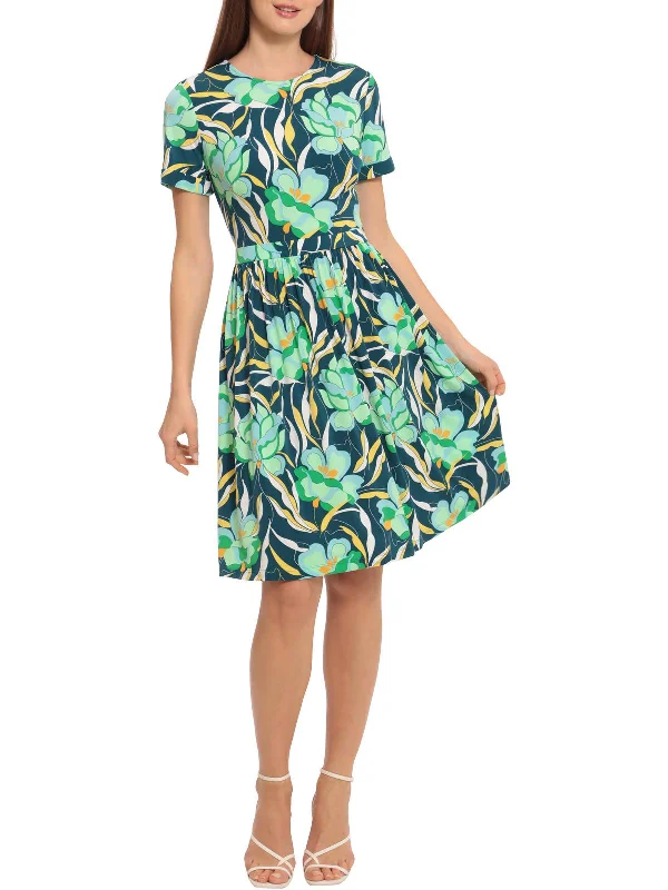 Casual Style for Busy Women Womens Floral Pleated Fit & Flare Dress