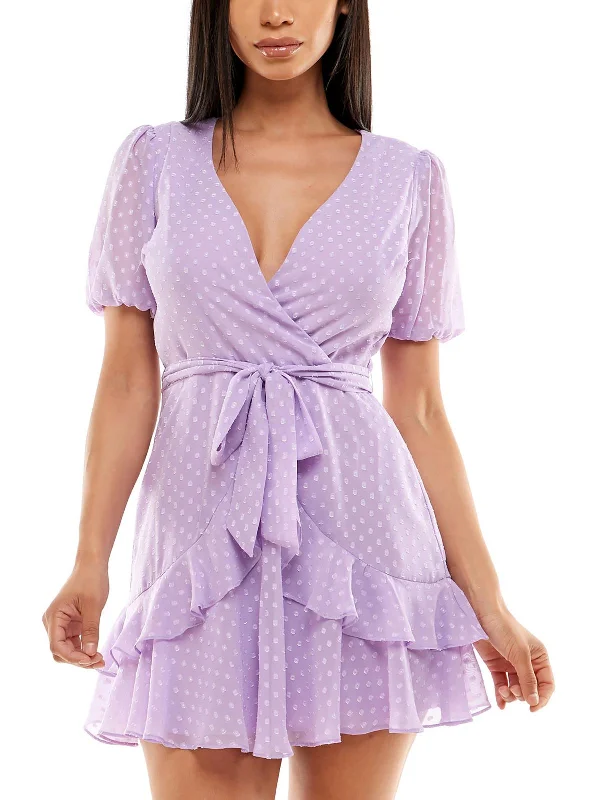 Easygoing Women's Style Juniors Womens Ruffled Plunge-Neck Fit & Flare Dress