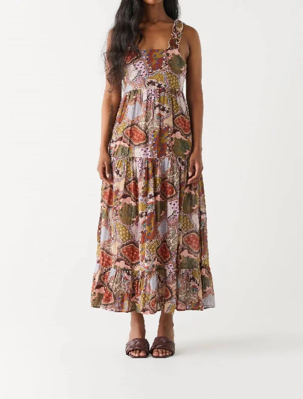 Fashion Essentials Tiered Maxi Dress In Paisley