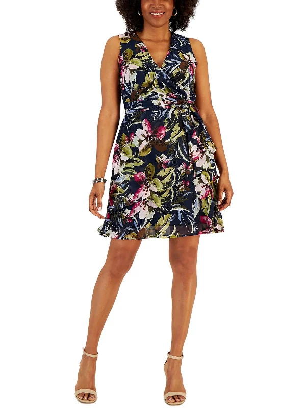Casual Chic Clothing Petites Womens Floral Print Above Knee Fit & Flare Dress