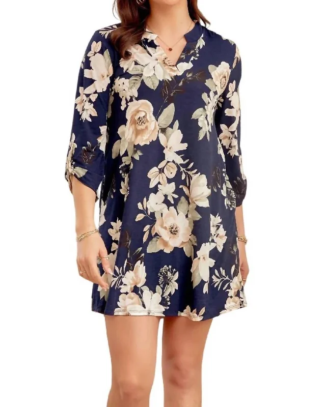 Women's Clothes Lizzy Dress - Plus In Navy & Cream Large Floral