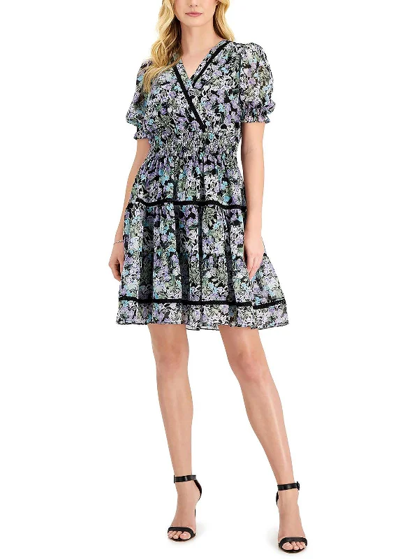 Charming Women's Clothes For Special Events Petites Womens Floral V-Neck Fit & Flare Dress