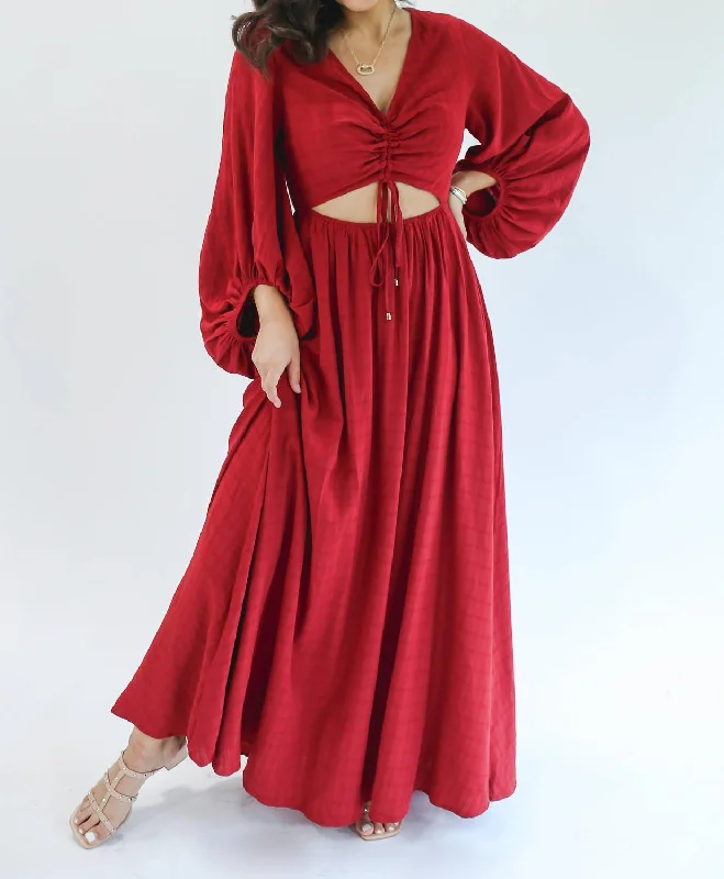 Women's Travel Garments Grand Entrance Maxi Dress In Cranberry