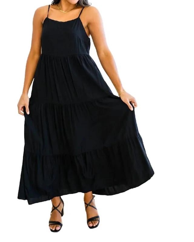 Women's Evening Garments Classically Cool Tiered Maxi Dress In Black