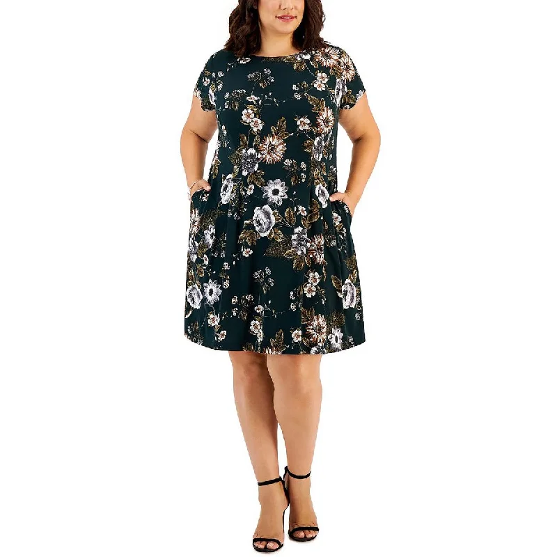 Relaxed Fit Women's Fashion Plus Womens Floral Print Knee Fit & Flare Dress