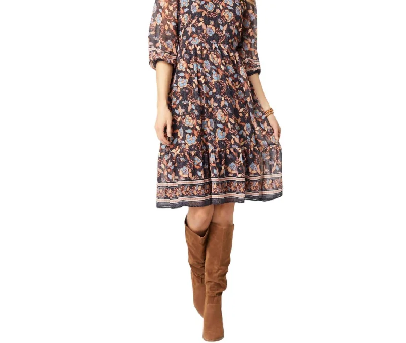 Trendy Women's Fashion Amber Printed V-Neck Dress In Black Floral