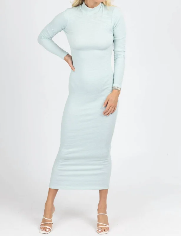Sale Clearance Long Sleeve Open Back Dress In Misty Blue