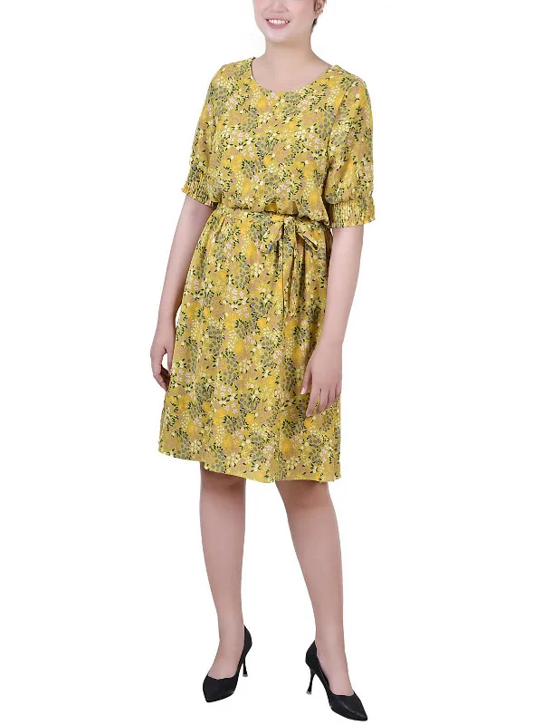 Holiday Gift Guide Sale Petites Womens Crepe Printed Fit & Flare Dress