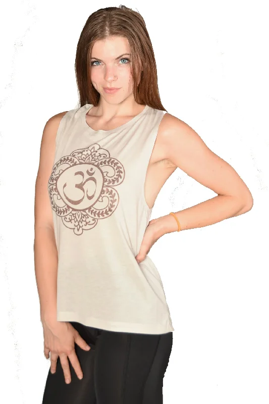 Soft, Supportive Yoga Wear At Unbeatable Savings Henna Om on boyfriend tank