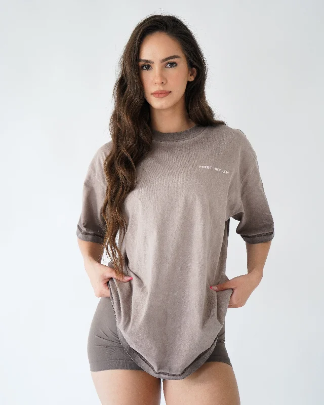 Stretch In Style With Budget-Friendly Yoga Wear Lifting Club Tee - Desert