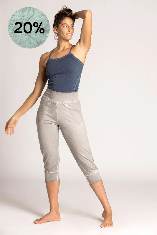 Unbeatable Deals On Breathable Yoga Apparel Stonewash Slouchy Capri Pants