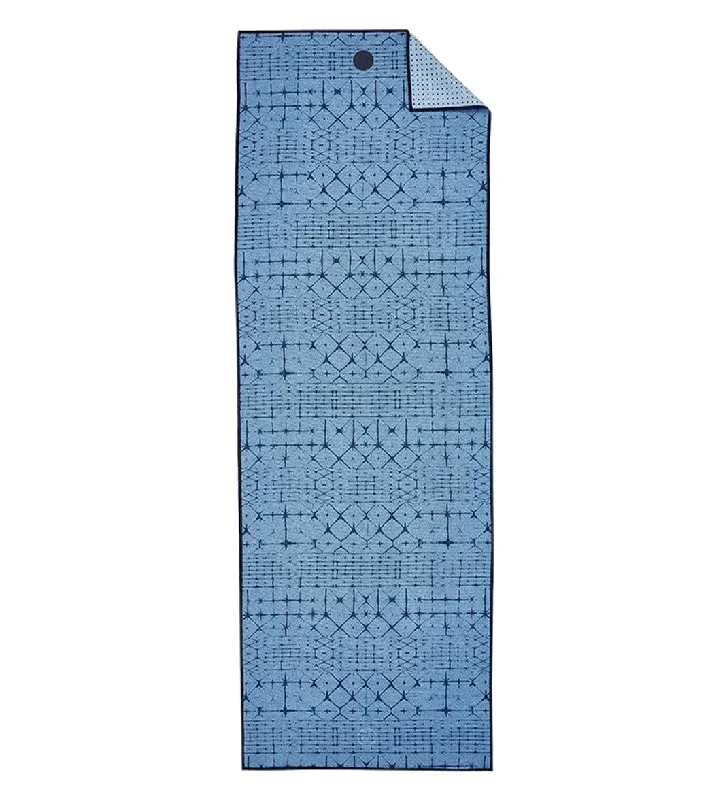 Manduka Yogitoes® Yoga Mat Towel, 71" Star Dye Clear Blue