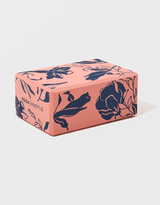 Elevate Your Experience With Must-Have Yoga Gear The Block - English Gardens