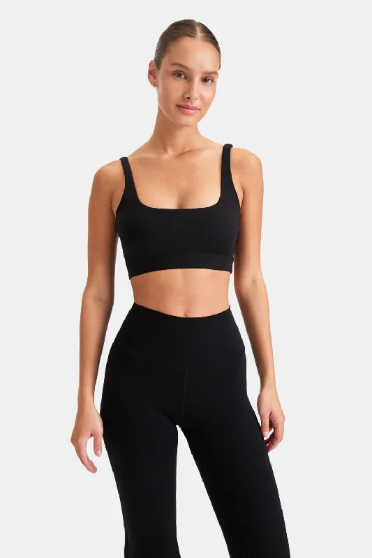 The Yoga Wear Sale You’Ve Been Waiting For DAYFLEX ESSENTIAL SQUARE NECK SPORTS BRA - SHADOW BLACK