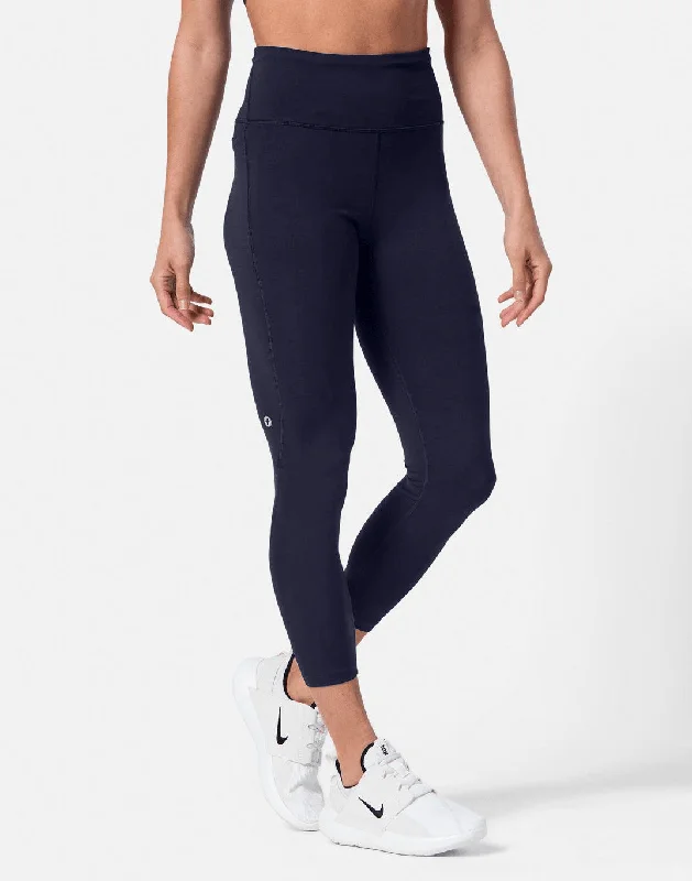 Sweat In Style With Yoga Clothing Discounts Relentless 7/8 Legging in Obsidian