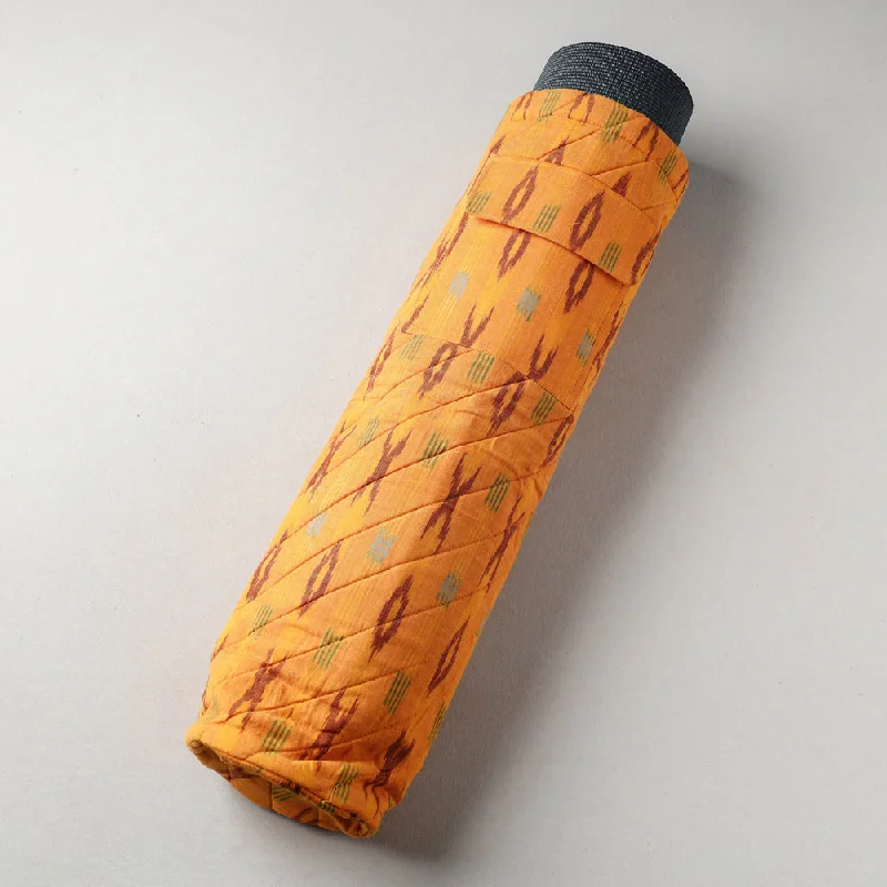 Affordable Luxury For Every Yoga Session Pochampally Ikat Cotton Quilted Yoga Mat Bag Affordable Luxury For Every Yoga Session Pochampally Ikat Cotton Quilted Yoga Mat Bag