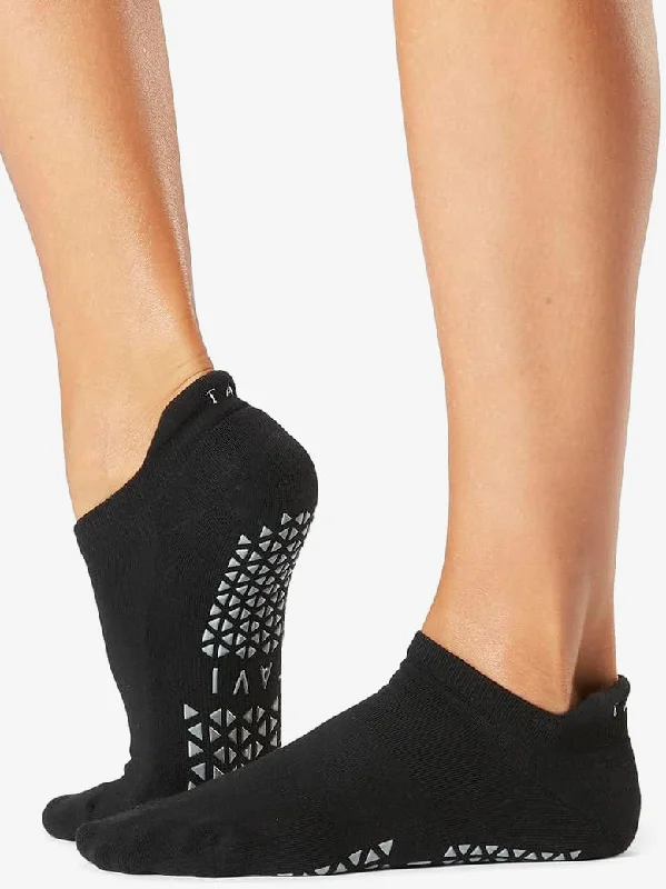 Your Perfect Yoga Essentials Now On Sale Tavi Noir Tec Savvy Grip Socks - Ebony