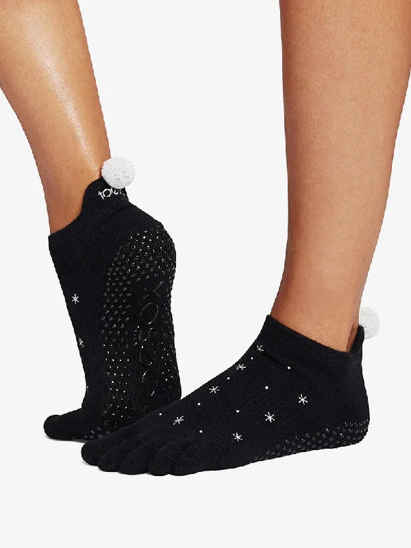 Mindful Movement Starts With Mindful Savings ToeSox Full Toe Low Rise Grip Socks - Jingle Mindful Movement Starts With Mindful Savings ToeSox Full Toe Low Rise Grip Socks - Jingle