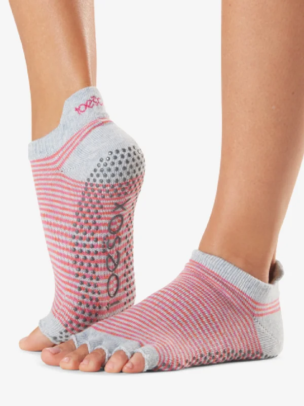 Align Your Practice With Unbeatable Deals ToeSox Half Toe Low Rise Grip Socks - Hola Align Your Practice With Unbeatable Deals ToeSox Half Toe Low Rise Grip Socks - Hola